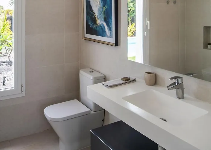 Sunrise By Buenavilla *