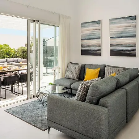 Sunrise By Buenavilla * بلايا بلانكا