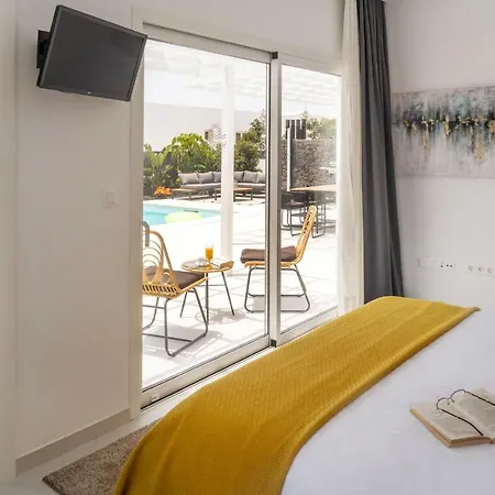 Sunrise By Buenavilla فيلة بلايا بلانكا