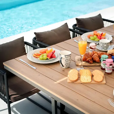 Sunrise By Buenavilla فيلة بلايا بلانكا