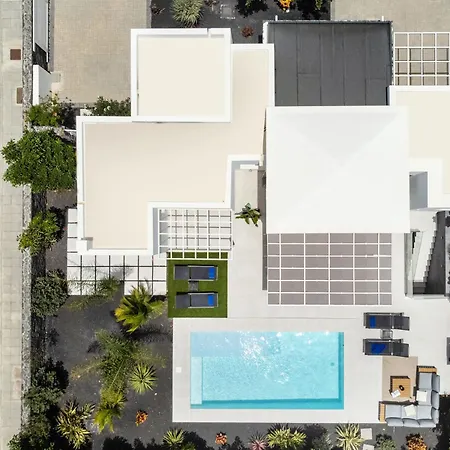 Sunrise By Buenavilla *