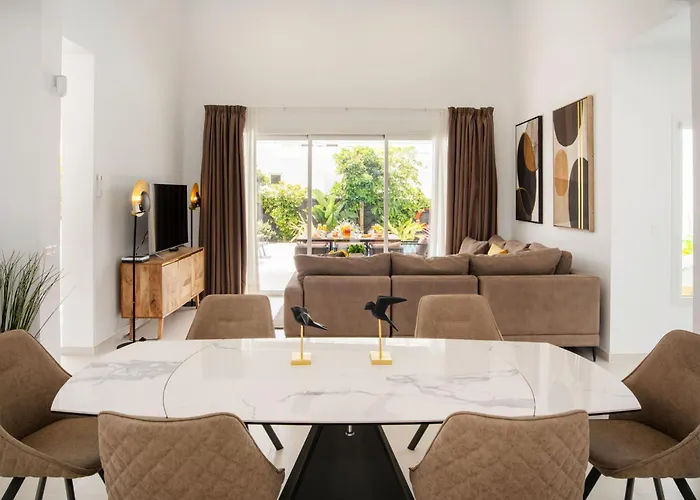 Sunrise By Buenavilla Villa