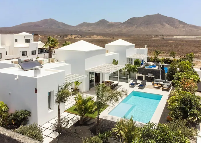 Villa Sunrise By Buenavilla