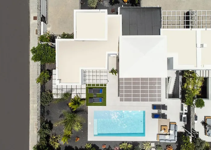 Sunrise By Buenavilla *